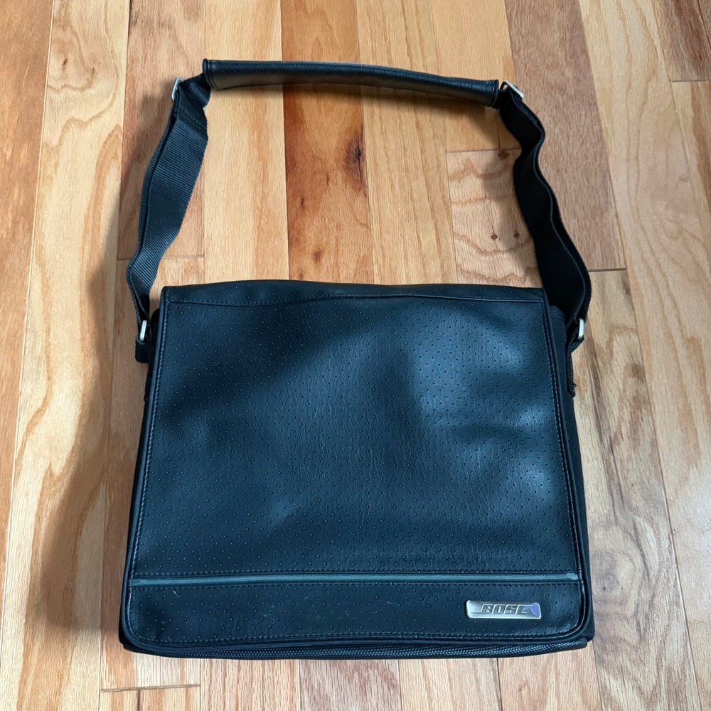 Bose SoundDock Portable Travel‎ Bag Carrying Case Rectangle Shoulder Strap Black